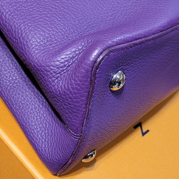 Louis Vuitton Purple Taurillon Leather Capucines MM - Picture 4 of 15